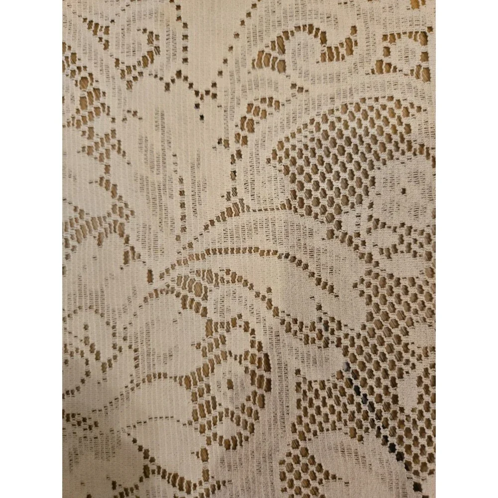 Vintage Lace Tablecloth 80 X 69 White Floral Medallion Rectangle Quaker